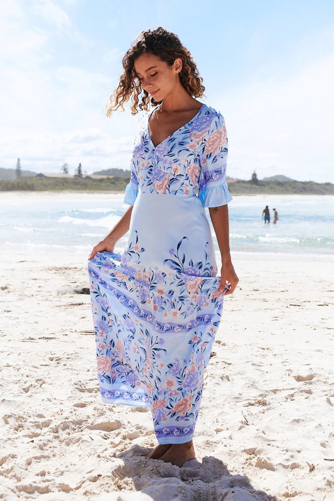 
            
                Load image into Gallery viewer, Bloom Maxi Dress - Heaven Collection - Style House Fashion Jaase
            
        