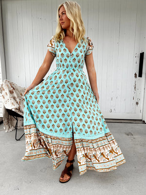 
            
                Load image into Gallery viewer, Carmen Maxi Dress - Aquarius Collection - Style House Fashion Jaase
            
        