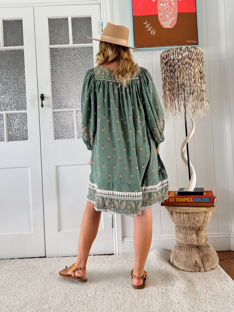Jaase Adela Dress with Buttoned Bodice V-Neck Pockets - Viridian - Style House Fashion Jaase