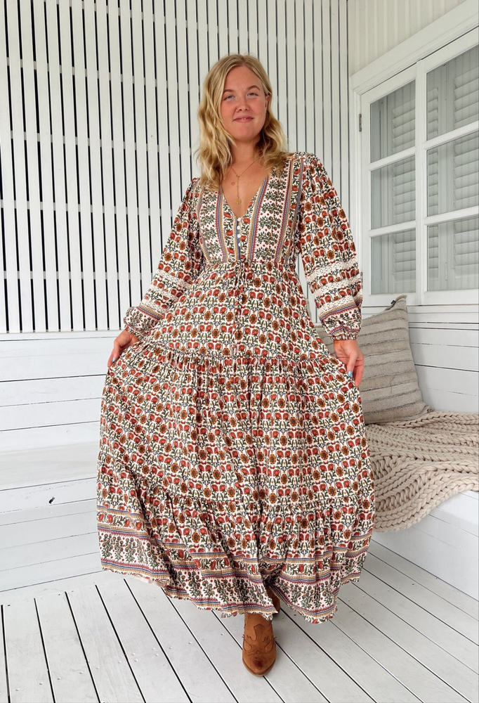 Jaase Teresa Maxi Dress with Long Sleeve Lace Detail Drawstring - Harlowe - Style House Fashion Jaase