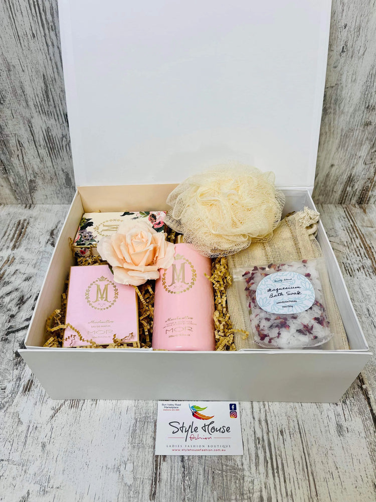 MOR Marshmallow ‘Love Her’ Gift Pamper Box Style House Fashion