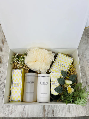
            
                Load image into Gallery viewer, MOR Narcissus &amp;#39;Pamper You&amp;#39; Gift Hamper Box Style House Fashion
            
        