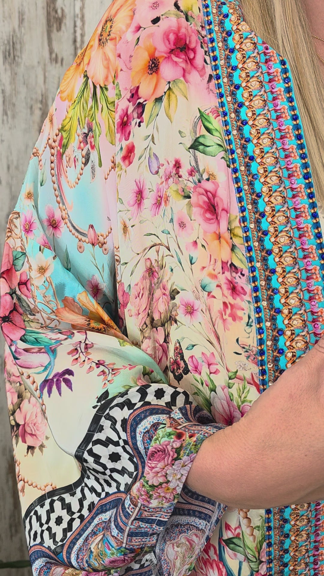 Peacock Feather Luxe Embellished Kimono - Pink Palais
