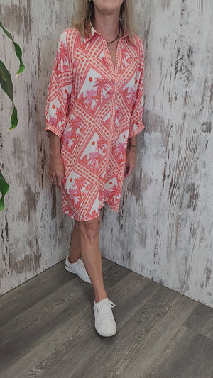 
            
                Load and play video in Gallery viewer, Joop &amp;amp; Gypsy Racquet Club Tropical Shirt Dress - Melon
            
        