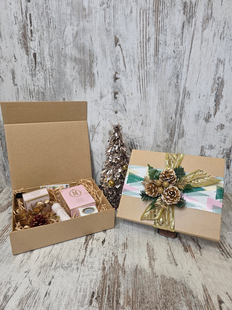 MOR Marshmallow 'With Love' Xmas Gift Hamper Box