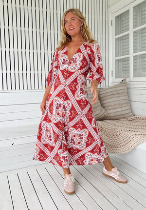 Jaase Lenni Midi Dress with V-Neck Buttoned A-Line Skirt Puff Sleeve - Rosa