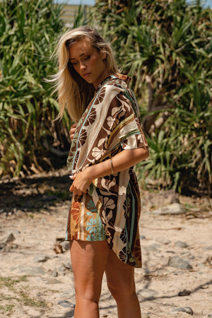 Jaase River Shirt Blouse with V Neck Collar Buttoned Front - Cacao Mist - Style House Fashion Jaase Jaase