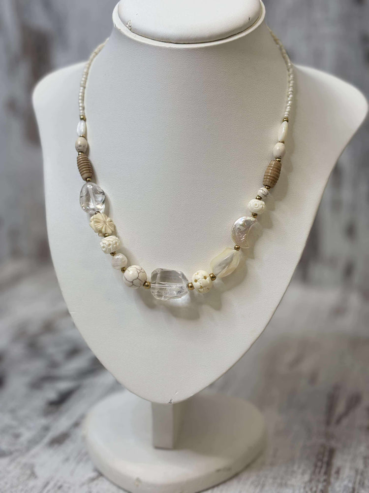 Nature Bijoux Pondichery Mother Of Pearl Quartz Shell Necklace