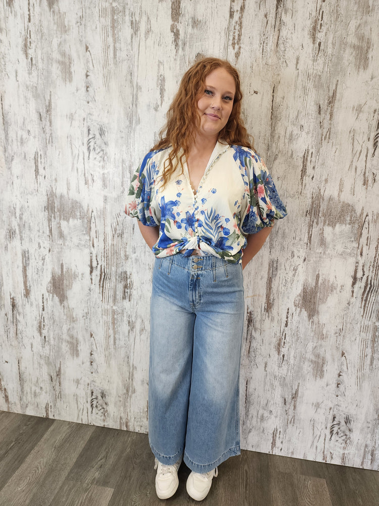 Iris Maxi Mia Cotton Blouse Top with V-Neck Puff Sleeve Buttons - Hydrangea