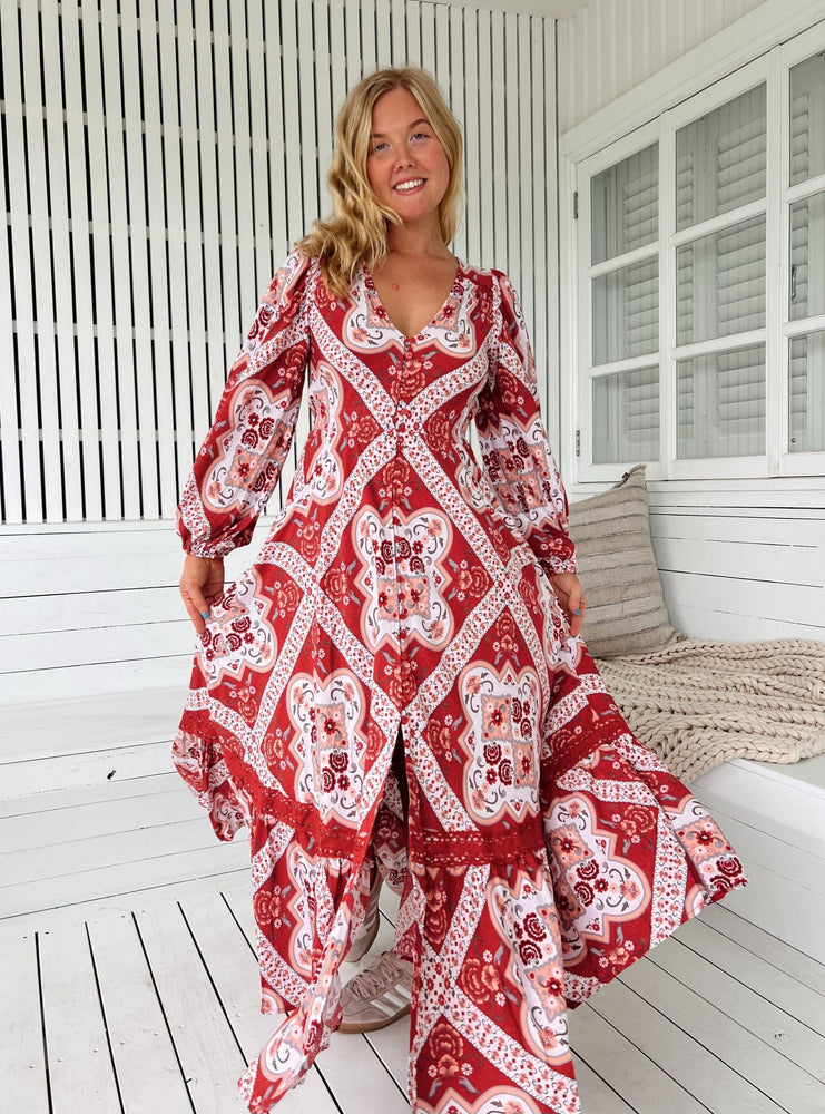 Jaase Carmen Maxi Dress with Long Sleeve V Neck Pockets - Rosa