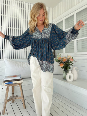 Jaase Paloma Blouse V Neck Tunic Long Billowy Sleeve - Nico - Style House Fashion Jaase
