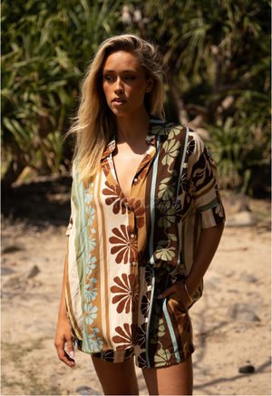Jaase River Shirt Blouse with V Neck Collar Buttoned Front - Cacao Mist - Style House Fashion Jaase