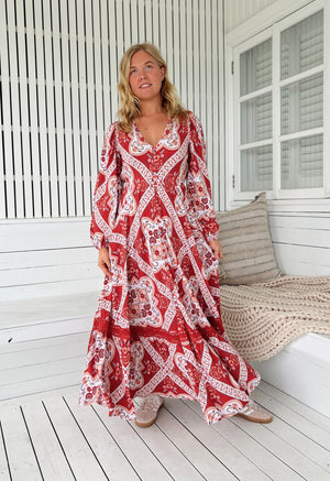 Jaase Carmen Maxi Dress with Long Sleeve V Neck Pockets - Rosa