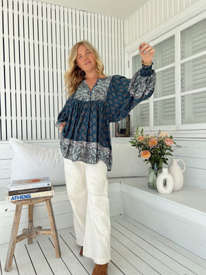 Jaase Paloma Blouse V Neck Tunic Long Billowy Sleeve - Nico - Style House Fashion Jaase